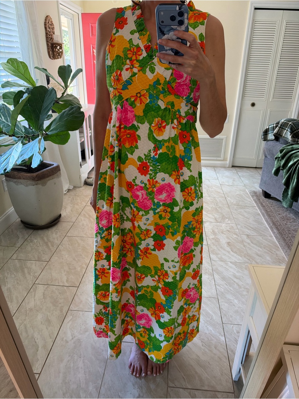 Vtg Cali 70’s white honey comb bright floral  v neck sleeveless maxi dress S